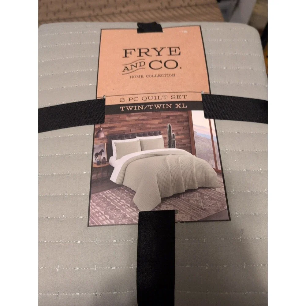 Frye & Co. 2 Piece Quilt Set Twin Blanket Jade Green Channel Stitched NEW